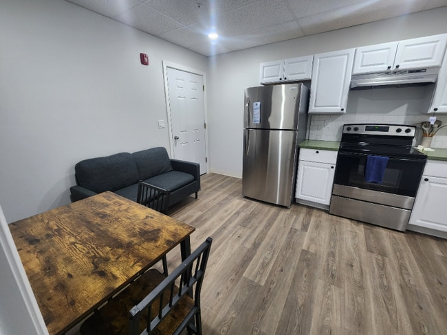 Photo - 151 S Main St Unit B5