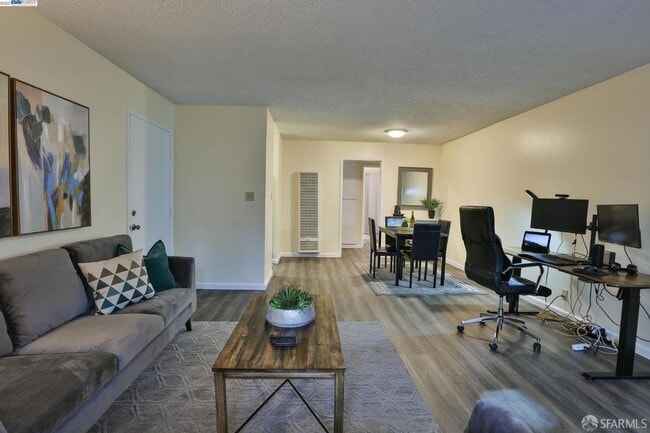 Photo - 1731 Ellis St Condo