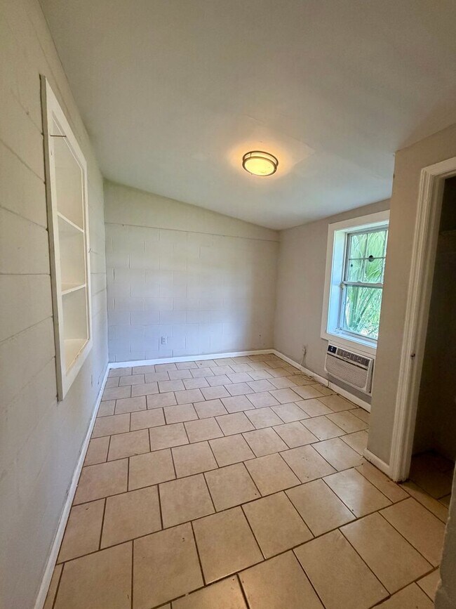 Photo - 3861/3867 Ogg Ave Unit 3867 Ogg Ave