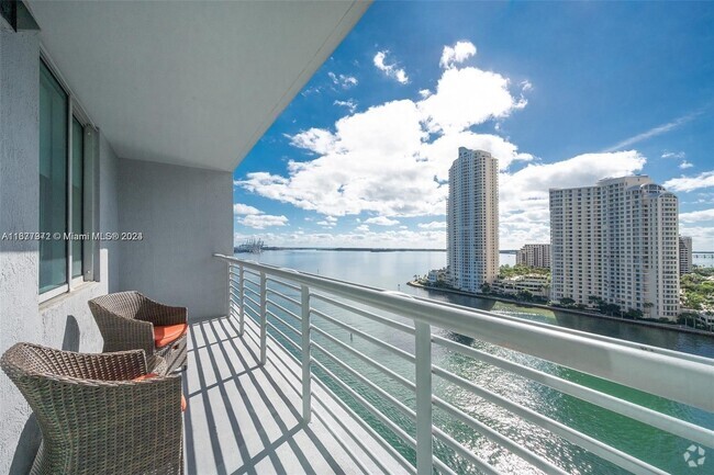 Building Photo - 335 S Biscayne Blvd Unit 1603 Rental