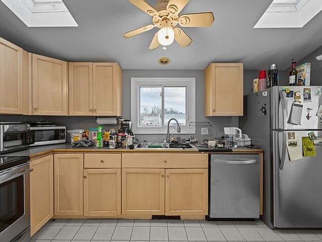 Photo - 22 Third School St