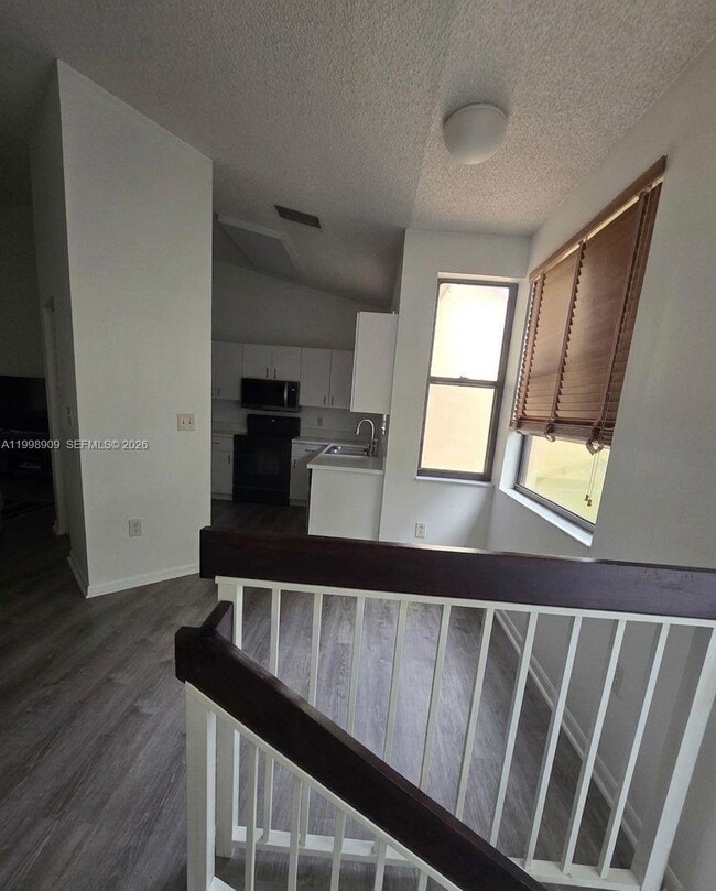 Photo - 15515 N Miami Lakeway Unit 202-11