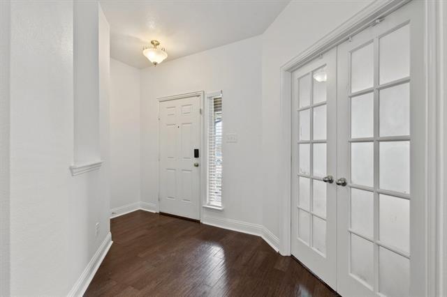 Photo - 920 Kinghaven Dr