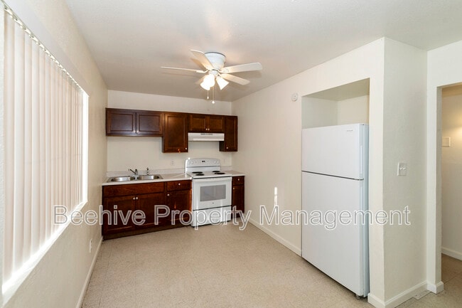 Photo - 1040 N 28th St