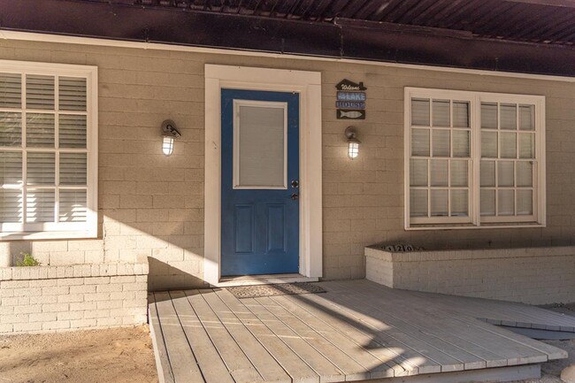 Photo - 120 Erskine Ferry Rd