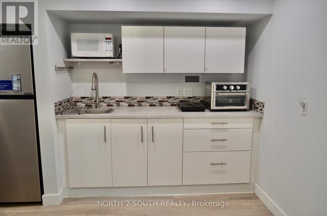 Photo - 9 Barwell Crescent