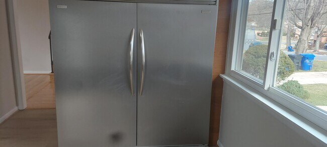 Photo - 9820 Inglemere Dr