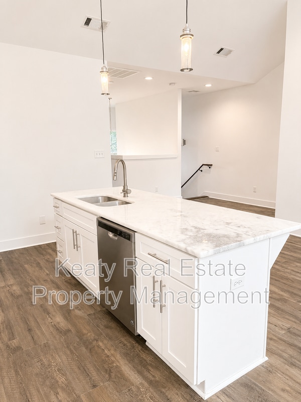 Photo - 113 Highland Park Ln