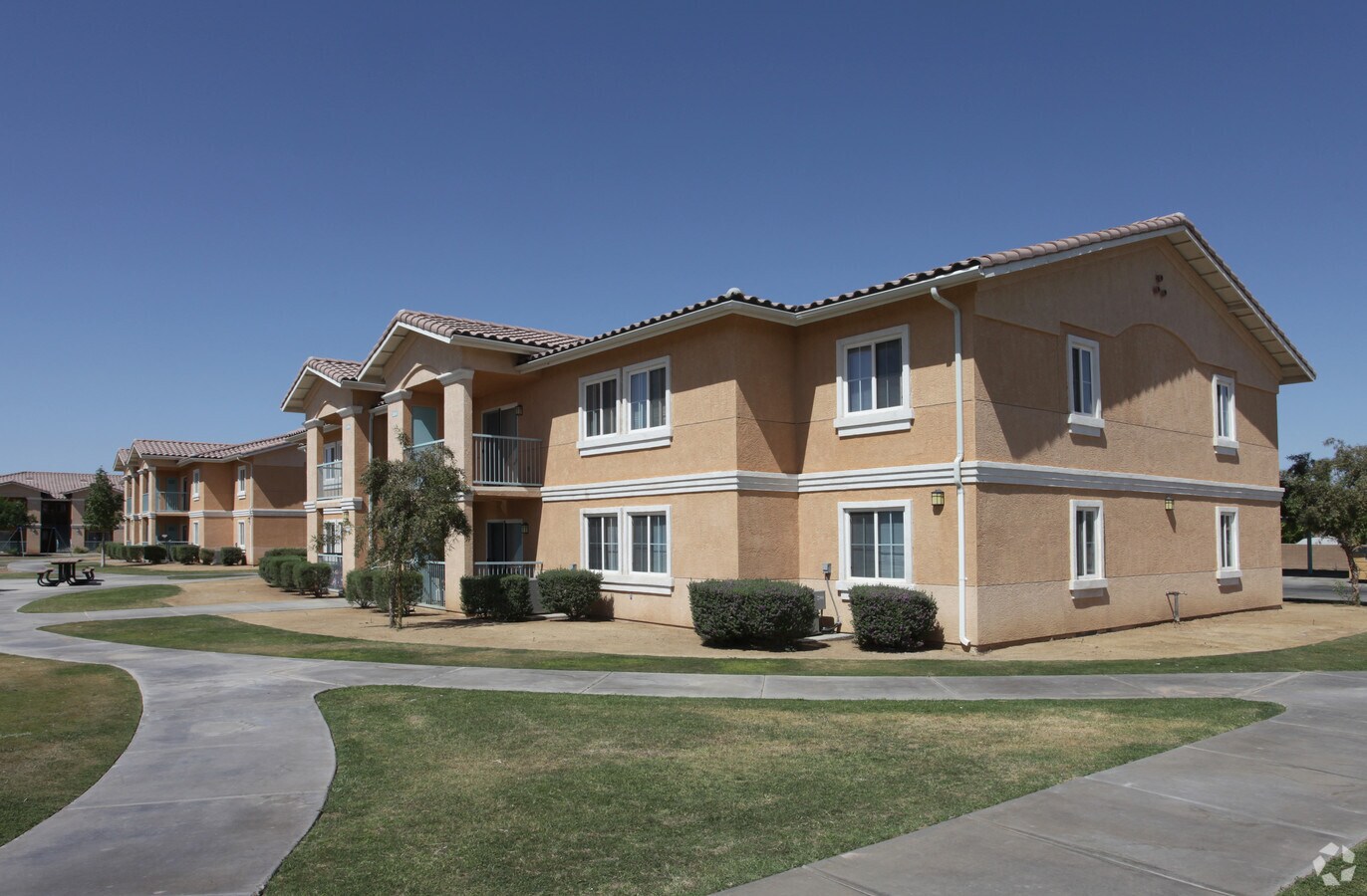 Villa Monterey Apartments - Villa Monterey Apartments