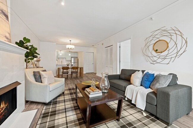 Photo - 200 N Jefferson St Unidad 710