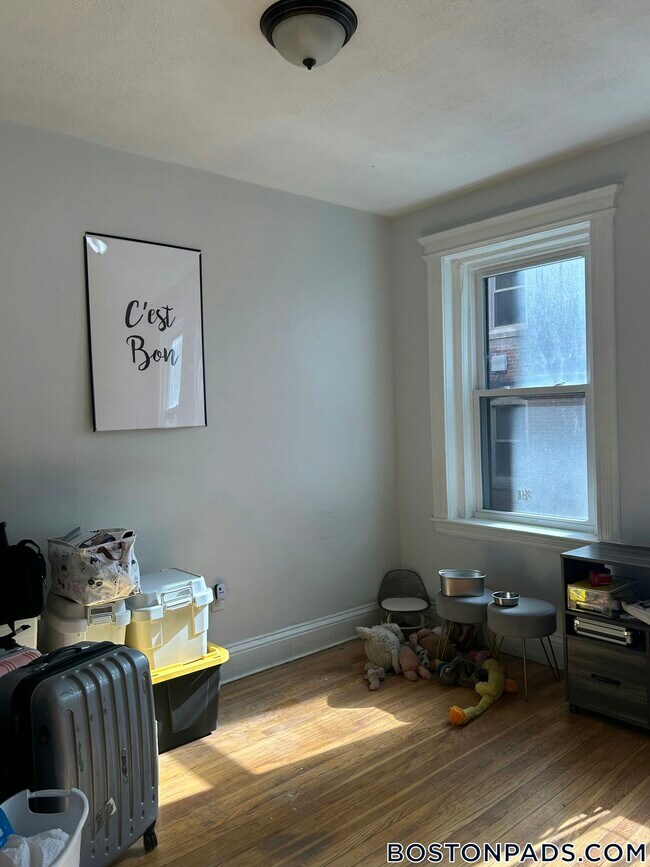 Photo - 86 Glenville Ave Unit 2