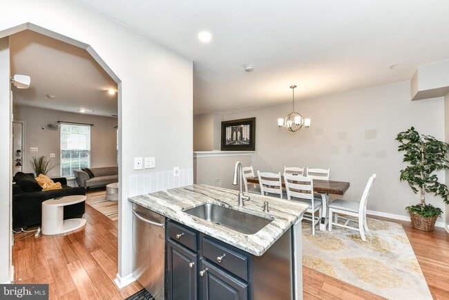 Building Photo - 5102 Donovan Dr Rental