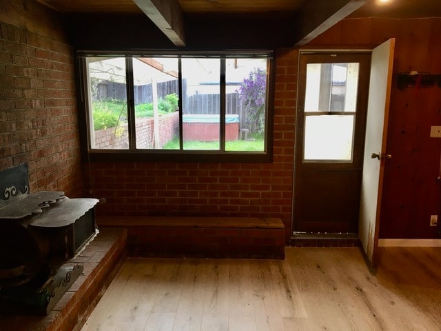 Fireplace with view of backdoor and yard - 995 Nob Hill Ave