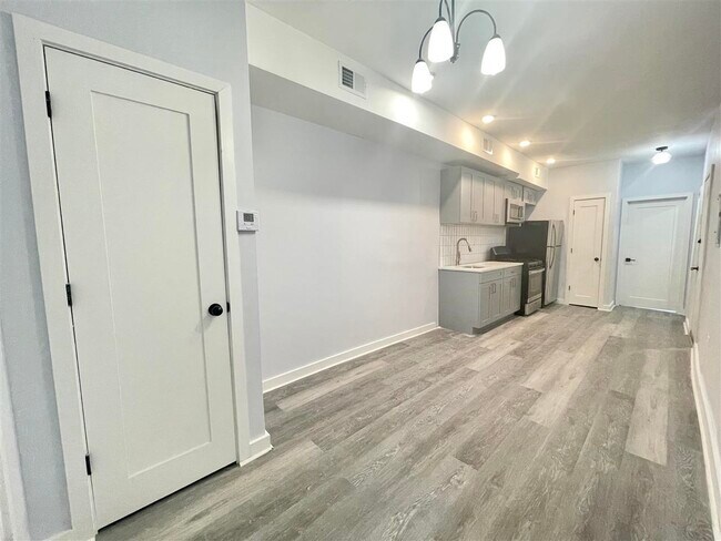 Photo - 86 Sherman Ave Unidad 1