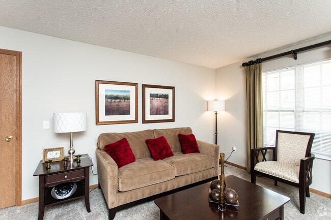 2BR, 1BA - 1,022 SF - Ashbrook
