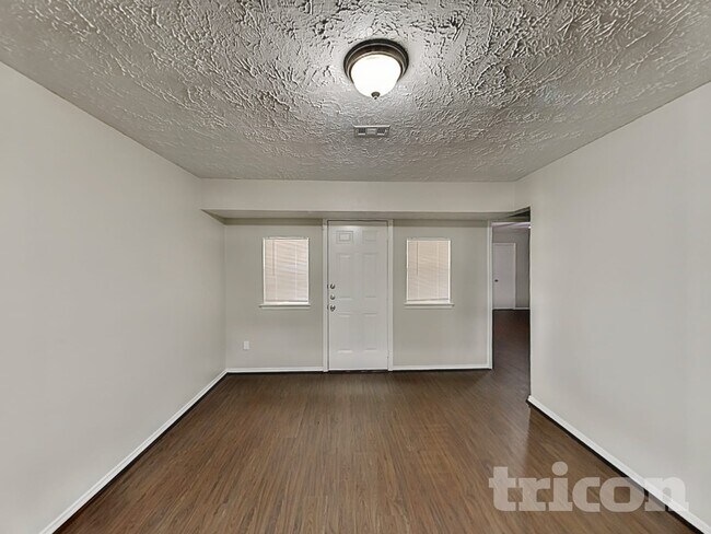 Photo - 19311 Amistad Dr