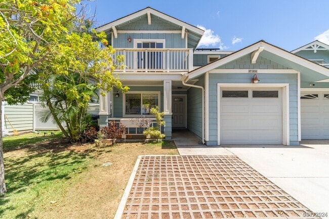 Photo - LARGE and SPACIOUS 3bd/3ba/2pkg (SEA COUNTRY) $3900