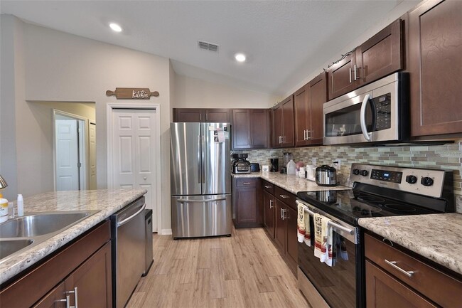 Photo - 252 Cascara Ln