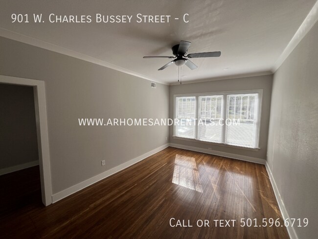 Photo - 901 W Charles Bussey Ave Unidad C