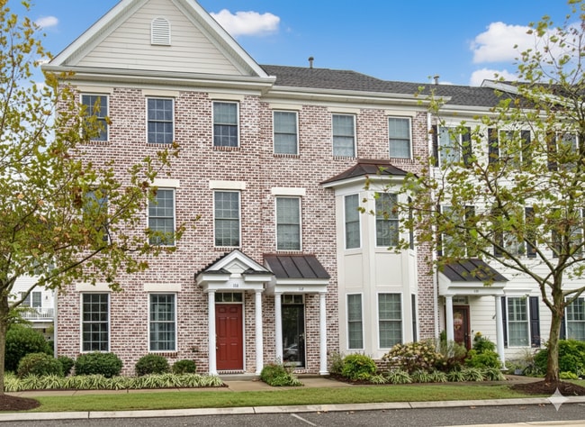 Photo - 112 Peyton Randolph Dr