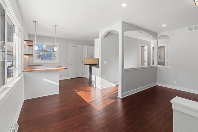 Photo - N6453 Harold St