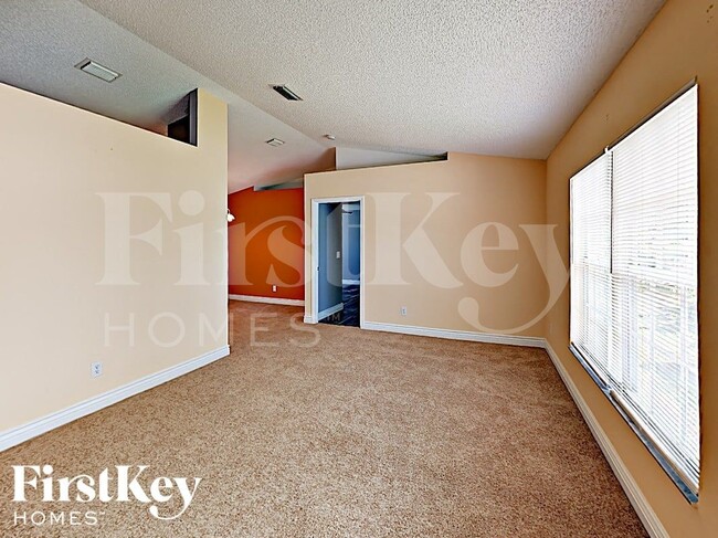 Photo - 314 Stendal Rd NW