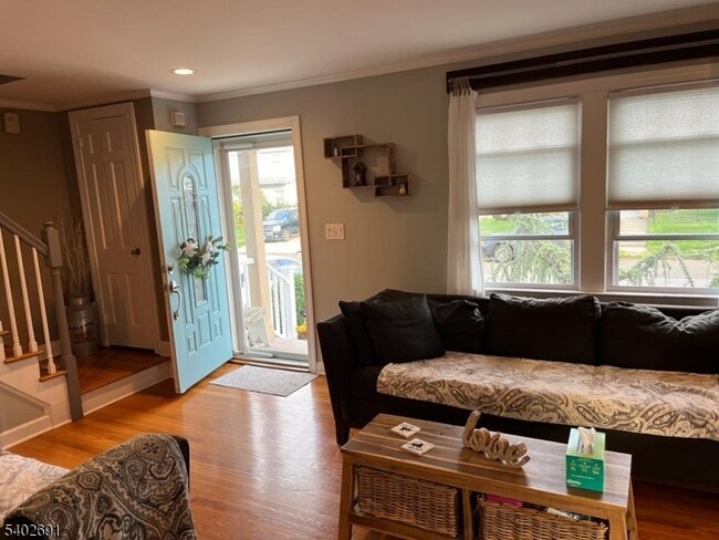 Photo - 136 Birchwood Rd