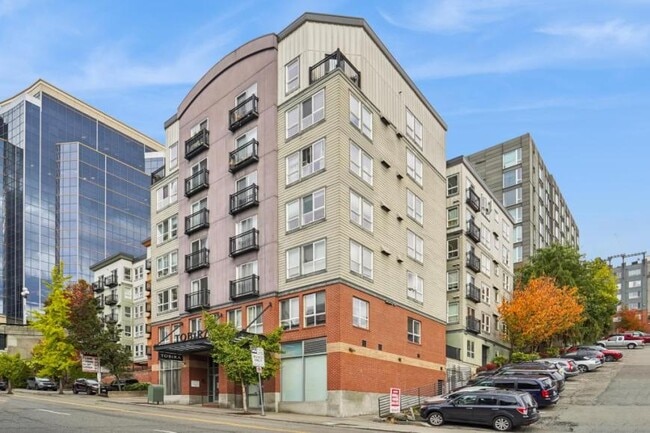 Building Photo - 1 bedroom in Seattle WA 98104 Unit 108 5th Ave S #717 Seattle, WA 98104