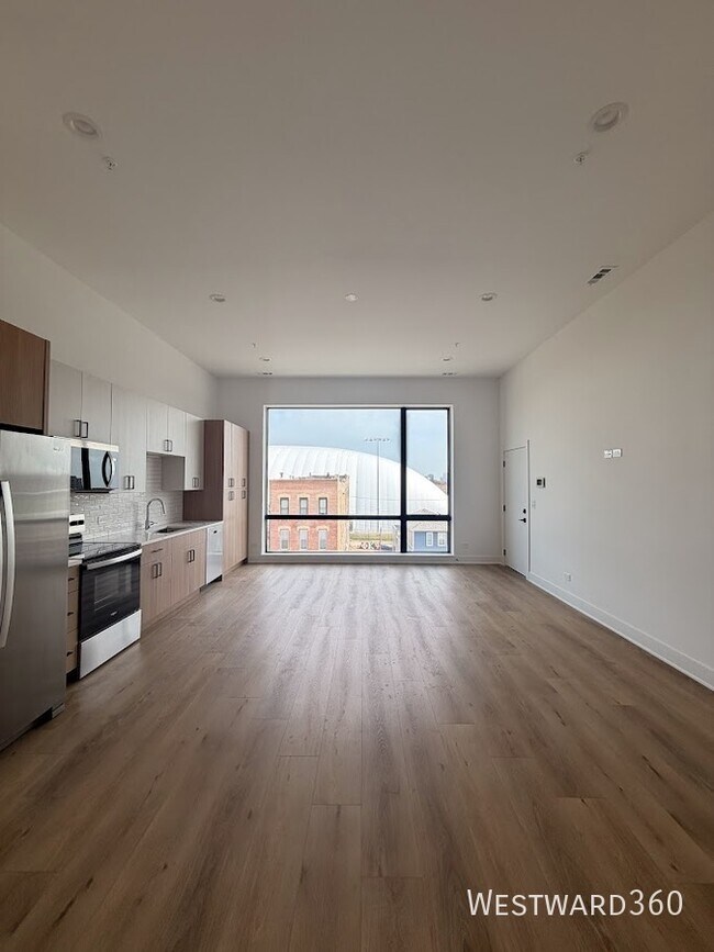 Photo - 1320 S Ashland Ave Unit 401