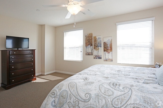 3BR, 3.5BA - 1635 SF - Luxury Townhomes at Park Tower