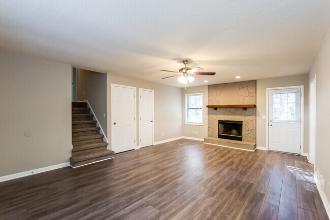 Photo - 3055 Sumit Wood Dr NW