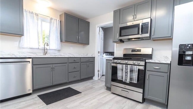 Photo - 915 Rimer Dr