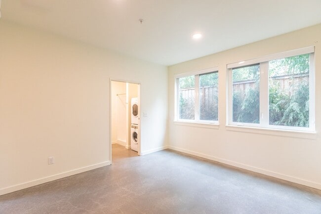 Photo - 2919 SE Division St Unit 102