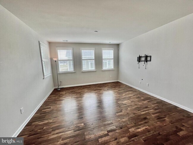 Photo - 29847 Sandstone Dr