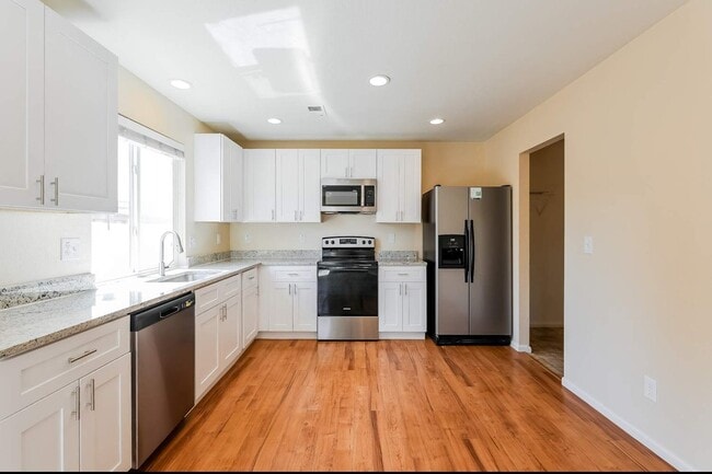 Photo - 4505 Andes St