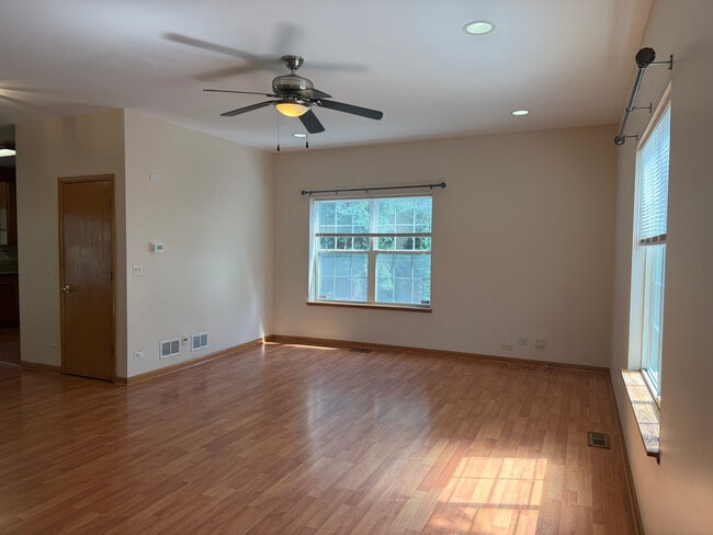 Photo - 211 Monarch Dr