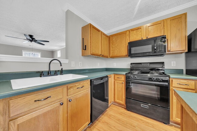 Photo - 225 Osmanthus Way