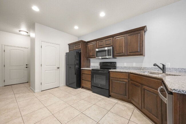 Photo - "Beautiful 3-Bedroom 2.5 Bath Townhome in the desirable Millcreek Springs TH Subdivision." Unit 96