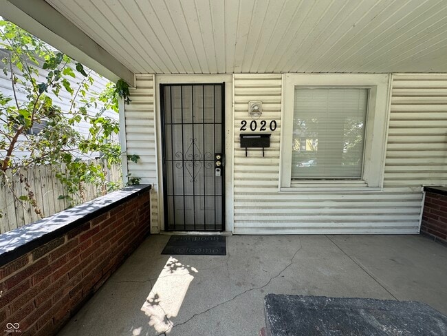 Photo - 2020 E Adams St
