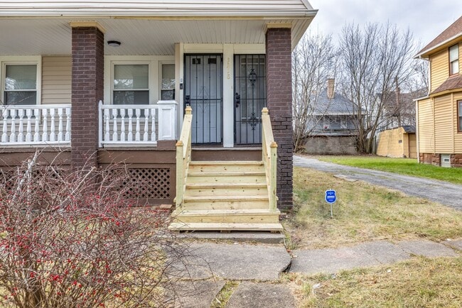 Photo - 3218 E 117th St Unit DOWN