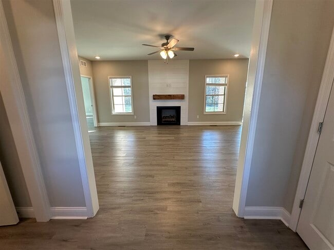 Photo - 437 Adalynn Cir