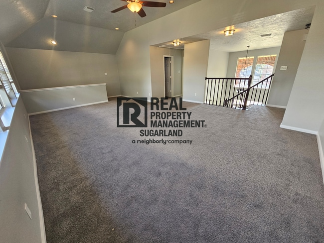 Photo - Executive Living in the Heart of Sugar Land