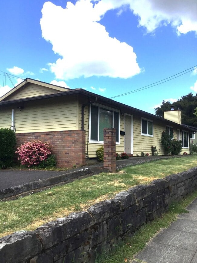 Photo - FAIR - 821 Unit 823