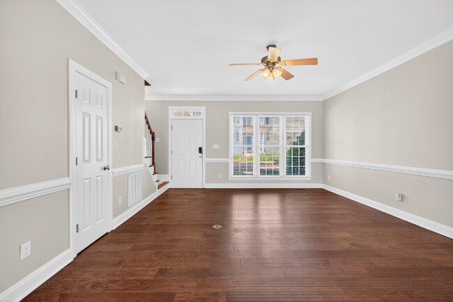 Photo - 102 Madison Grove Pl