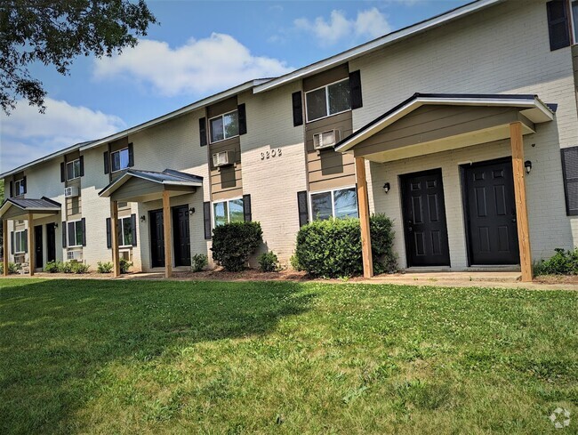 Building Photo - The Vue at Greensboro Rental