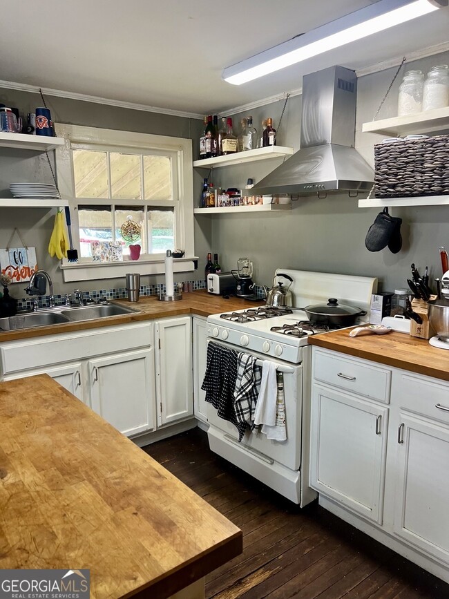 Photo - 810 Oconee St