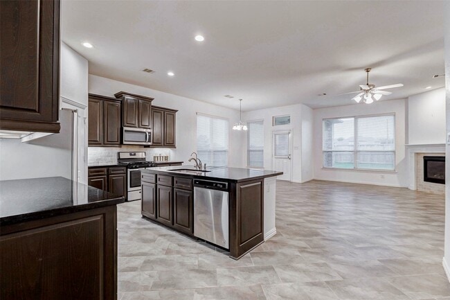 Building Photo - 9851 Willowmoor Lane Rental