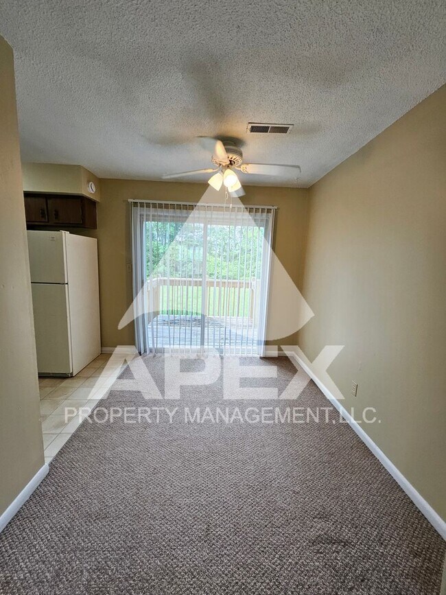 Photo - Pinewood Drive Unit 2351 Pinewood