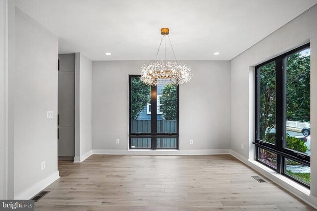 Photo - 3500 7th St N