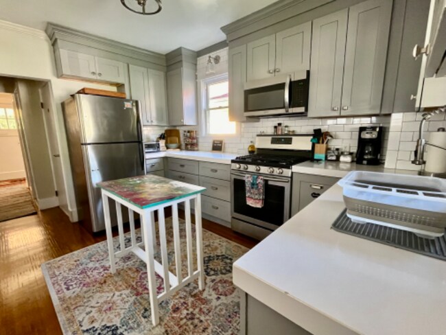 Photo - 1805 Baker Ave